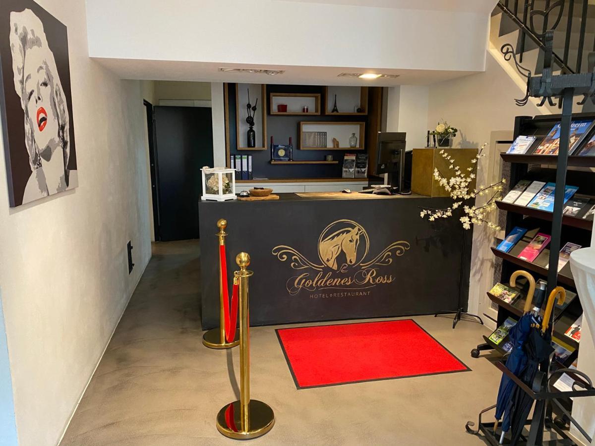 Hotel Restaurant Goldenes Ross Gollheim Екстер'єр фото