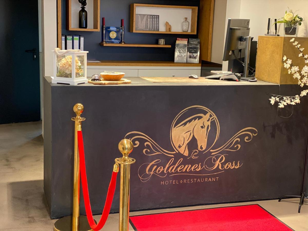 Hotel Restaurant Goldenes Ross Gollheim Екстер'єр фото