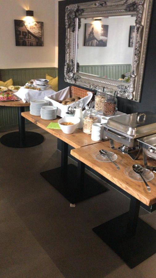 Hotel Restaurant Goldenes Ross Gollheim Екстер'єр фото