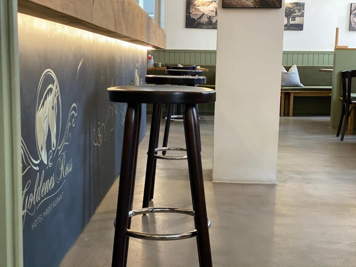 Hotel Restaurant Goldenes Ross Gollheim Екстер'єр фото